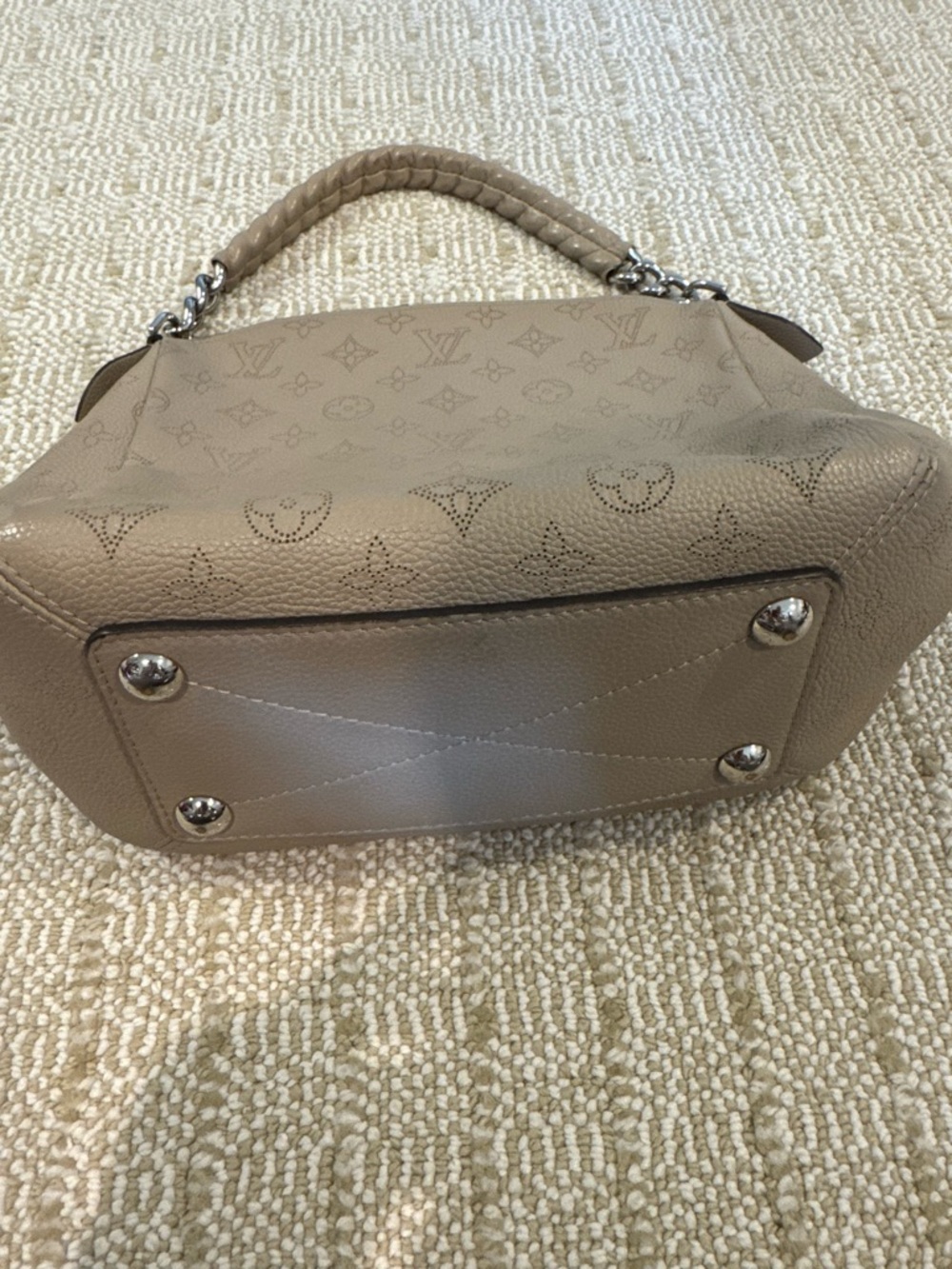Louis Vuitton Babylone BB Mahina Leather Chain Shoulder Bag Galet - Picture 3 of 6